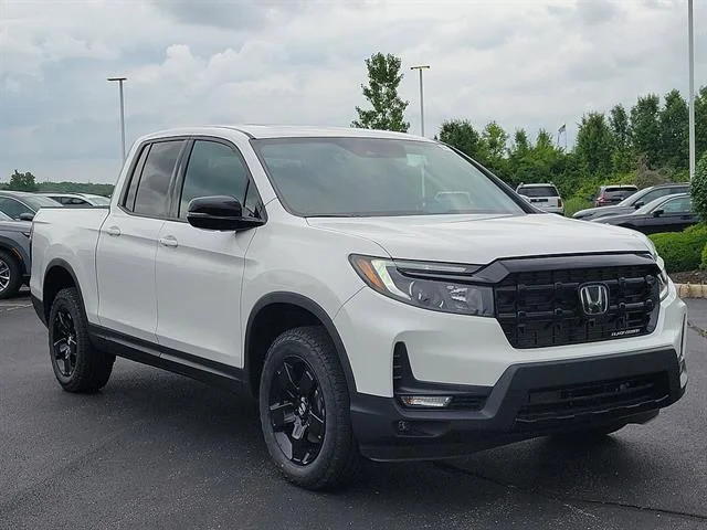 New 2026 Platinum White Pearl Honda Black Edition image 17