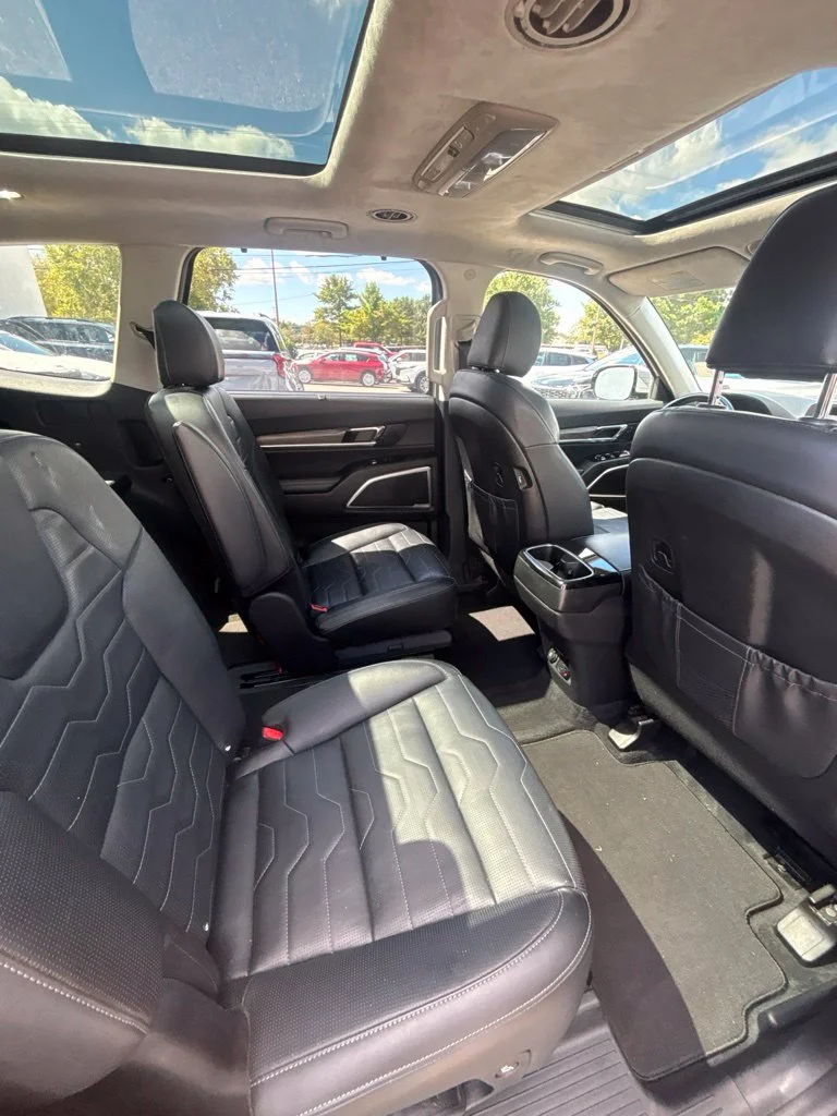 Used 2021 Gray Kia SX image 23