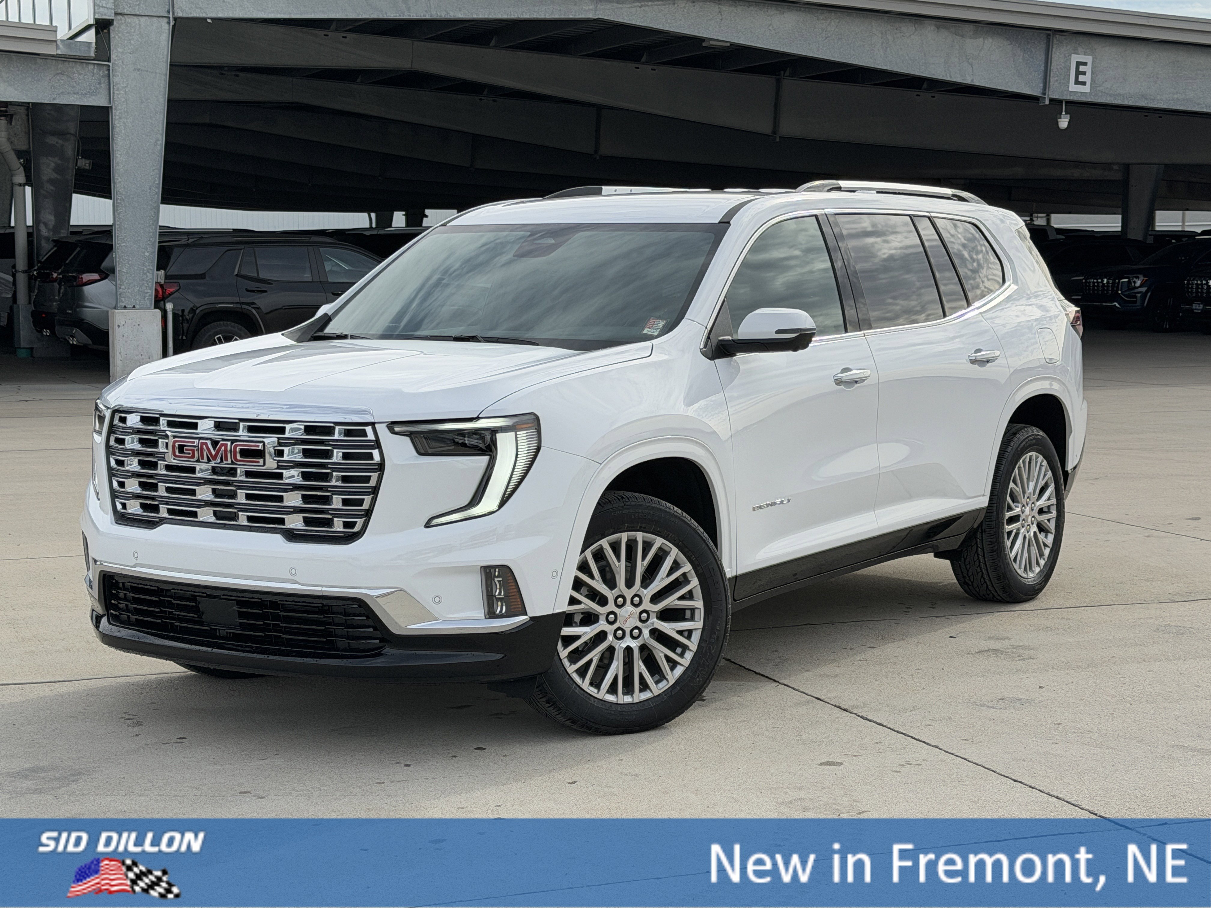 2026 GMC Acadia Denali AWD's photo