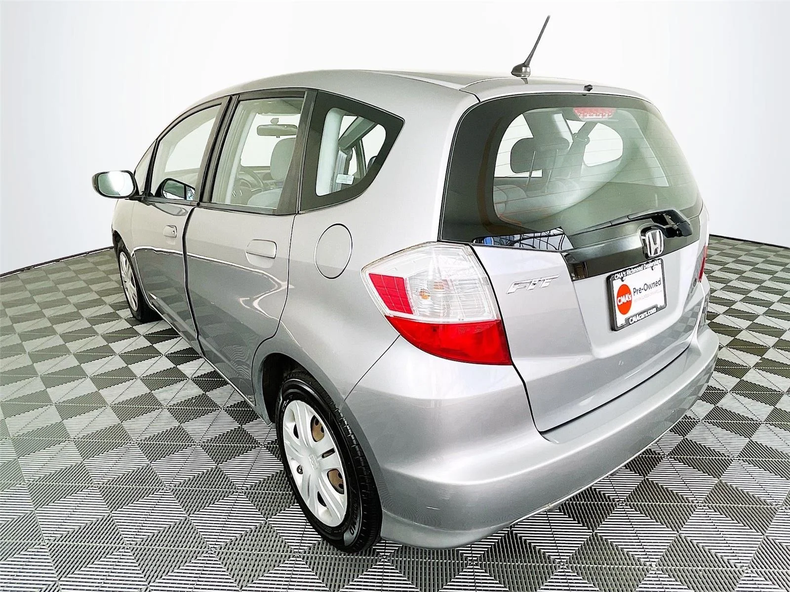 Used 2009 Storm Silver Metallic Honda BASE image 6