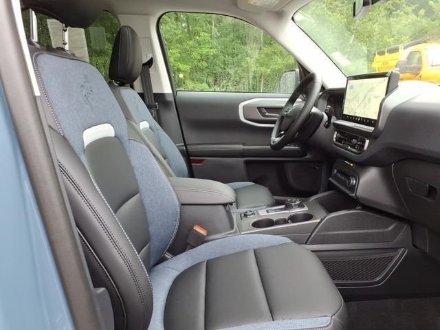New 2026 Azure Gray Metallic Tri-Coat Ford Outer Banks® image 9