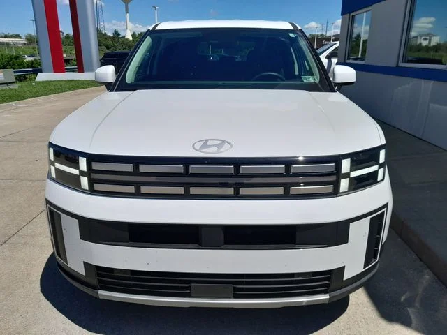 Used 2026 White Hyundai SE image 4
