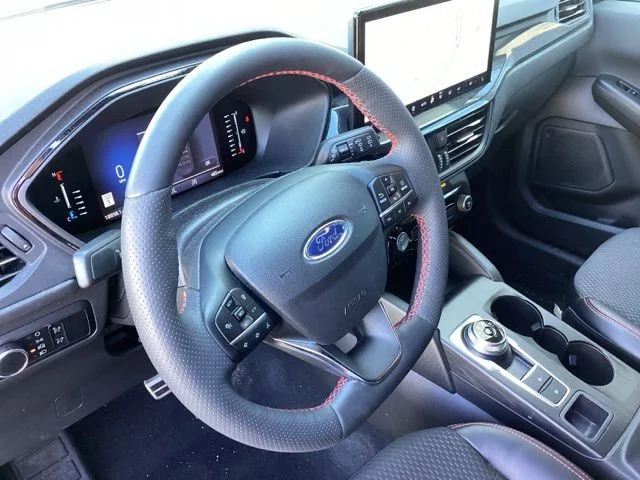 Used 2023 Red Ford ST-Line image 25