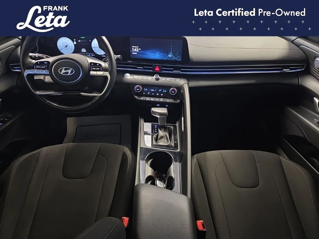 Certified Used 2025 Red Hyundai SEL Convenience image 18