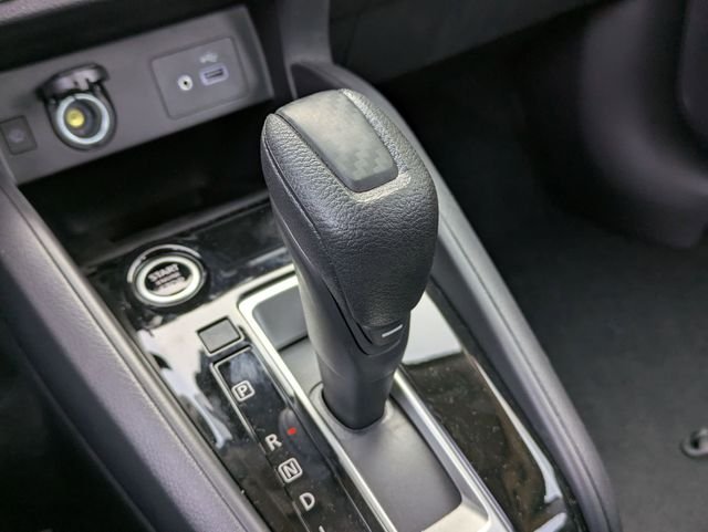 2025 Nissan Versa Sedan SV - Photo 16
