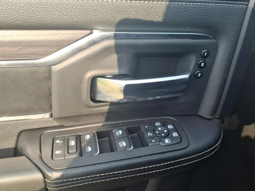 New 2026 Ceramic Gray Clear-Coat Exterior Paint RAM Laramie image 11