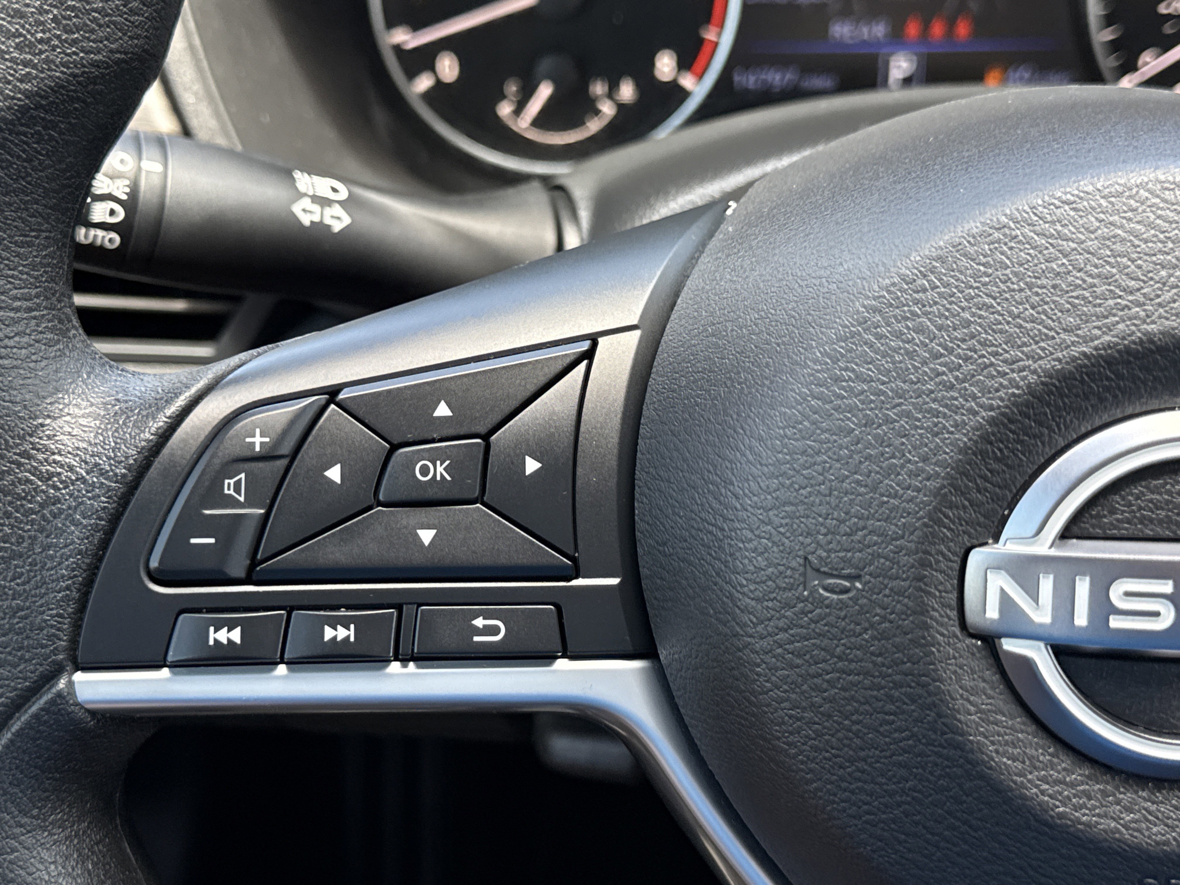 2025 Nissan Altima SV - Photo 20