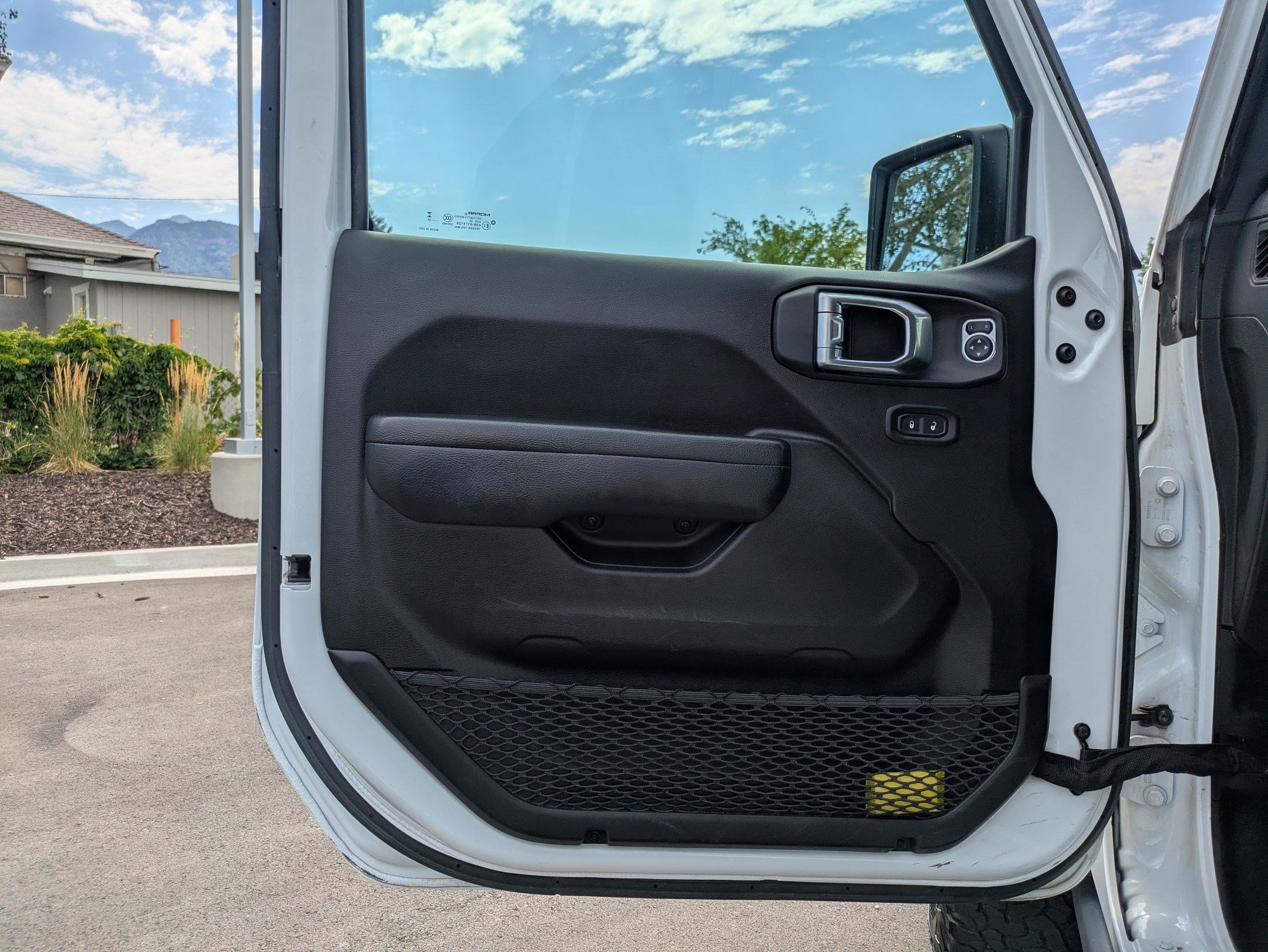 2025 Jeep Wrangler 4-Door Rubicon - Photo 13