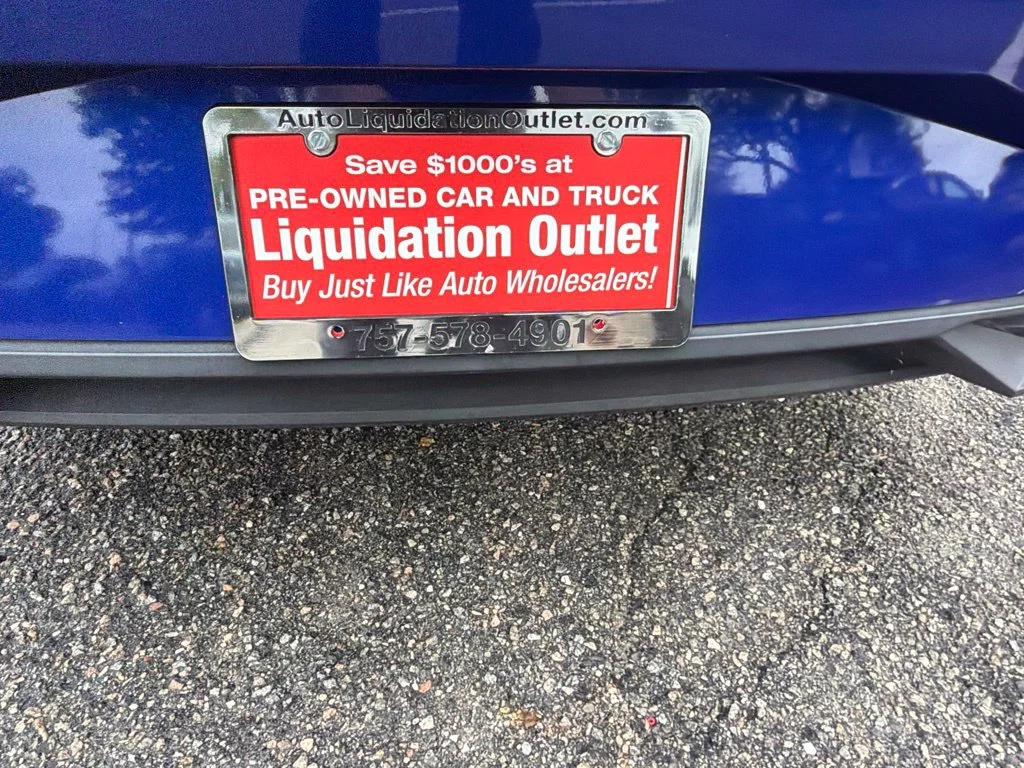 Used 2023 Blue Hyundai SEL image 9