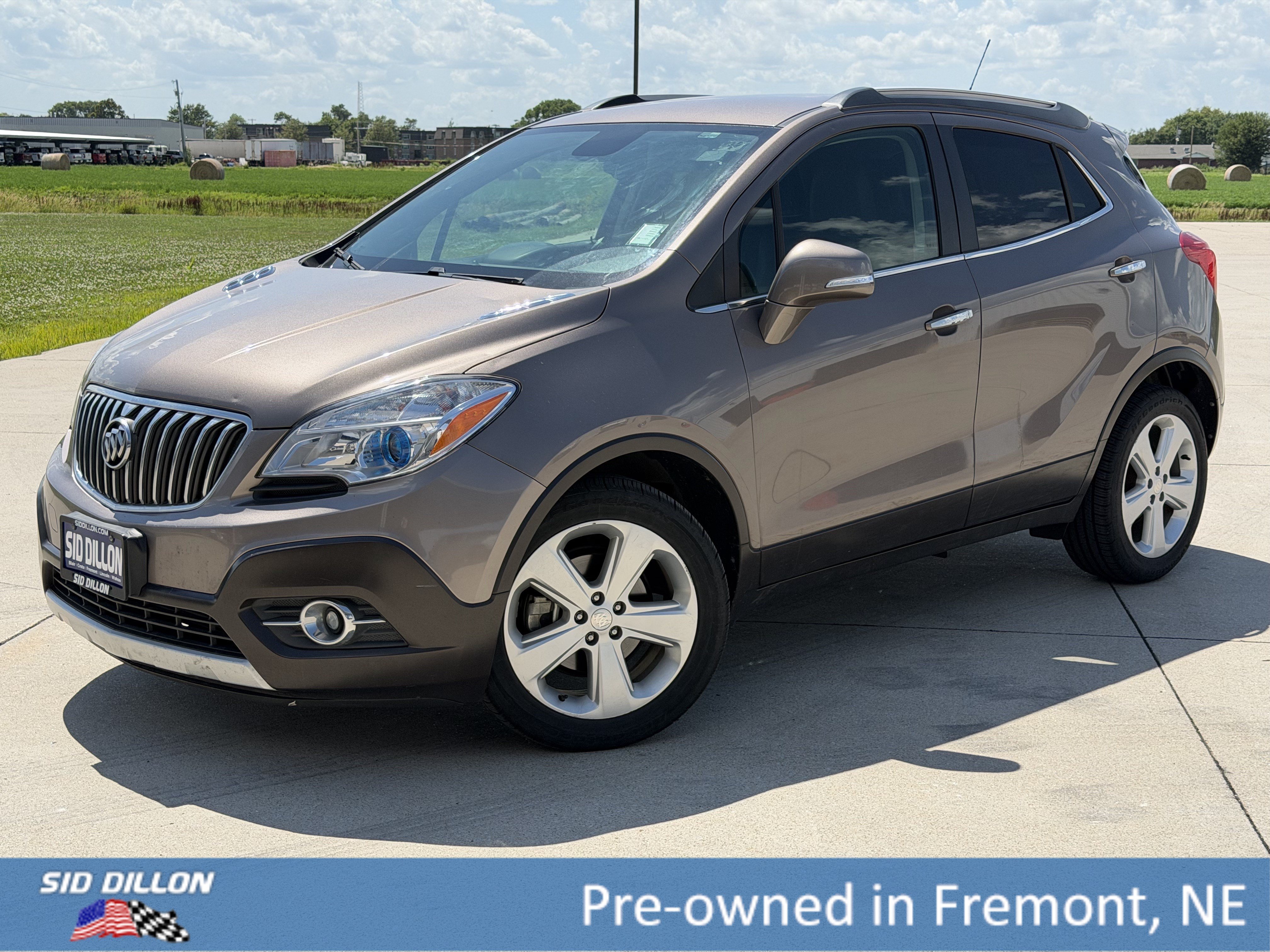 Used 2015 (Built out for 2015 model year. Includes (BQU) Dark Cocoa Ash lower accent color.) Buick Convenience image 1