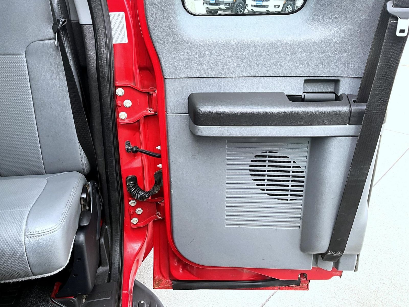Used 2015 Red Ford XL image 12