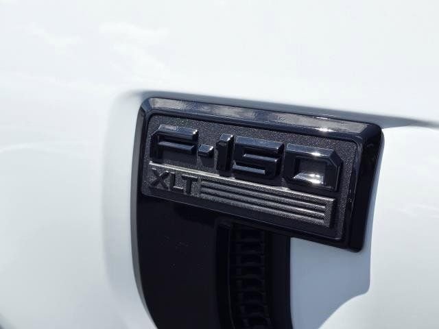2025 Ford F-150 XLT - Photo 8