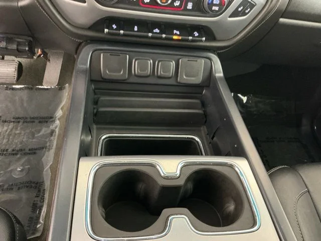 Used 2015 White GMC SLT image 18