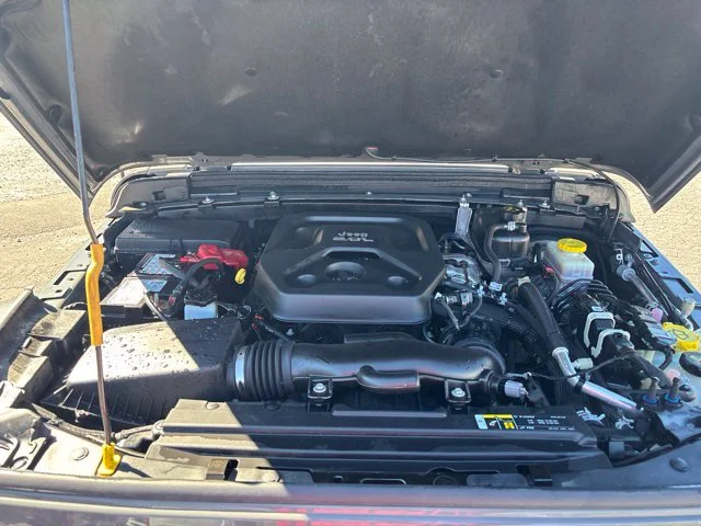 Used 2019 Gray Jeep Sport S image 31