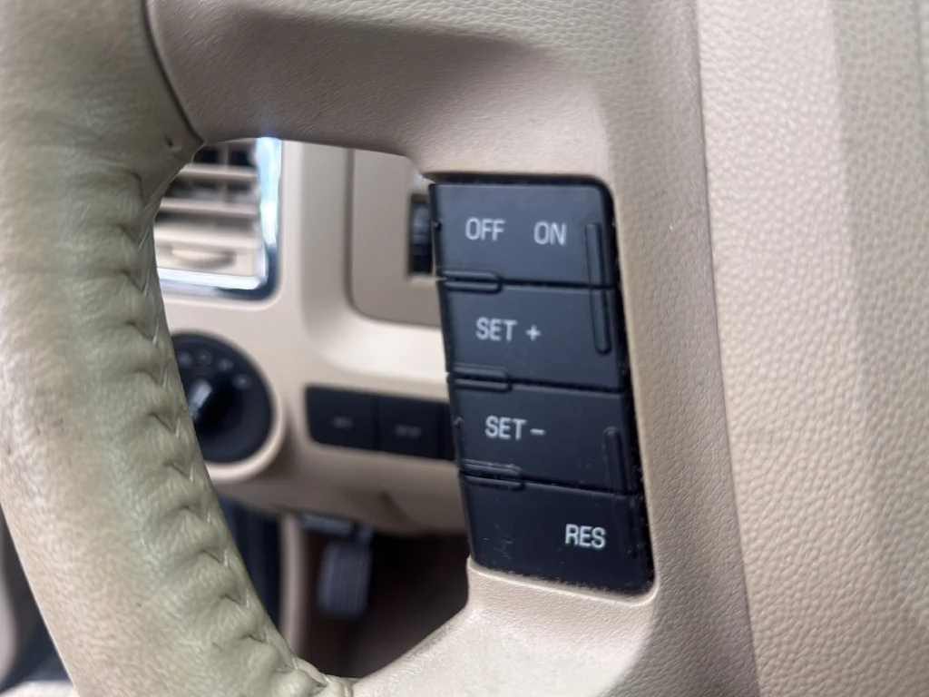 Used 2012 Blue Ford Limited image 13