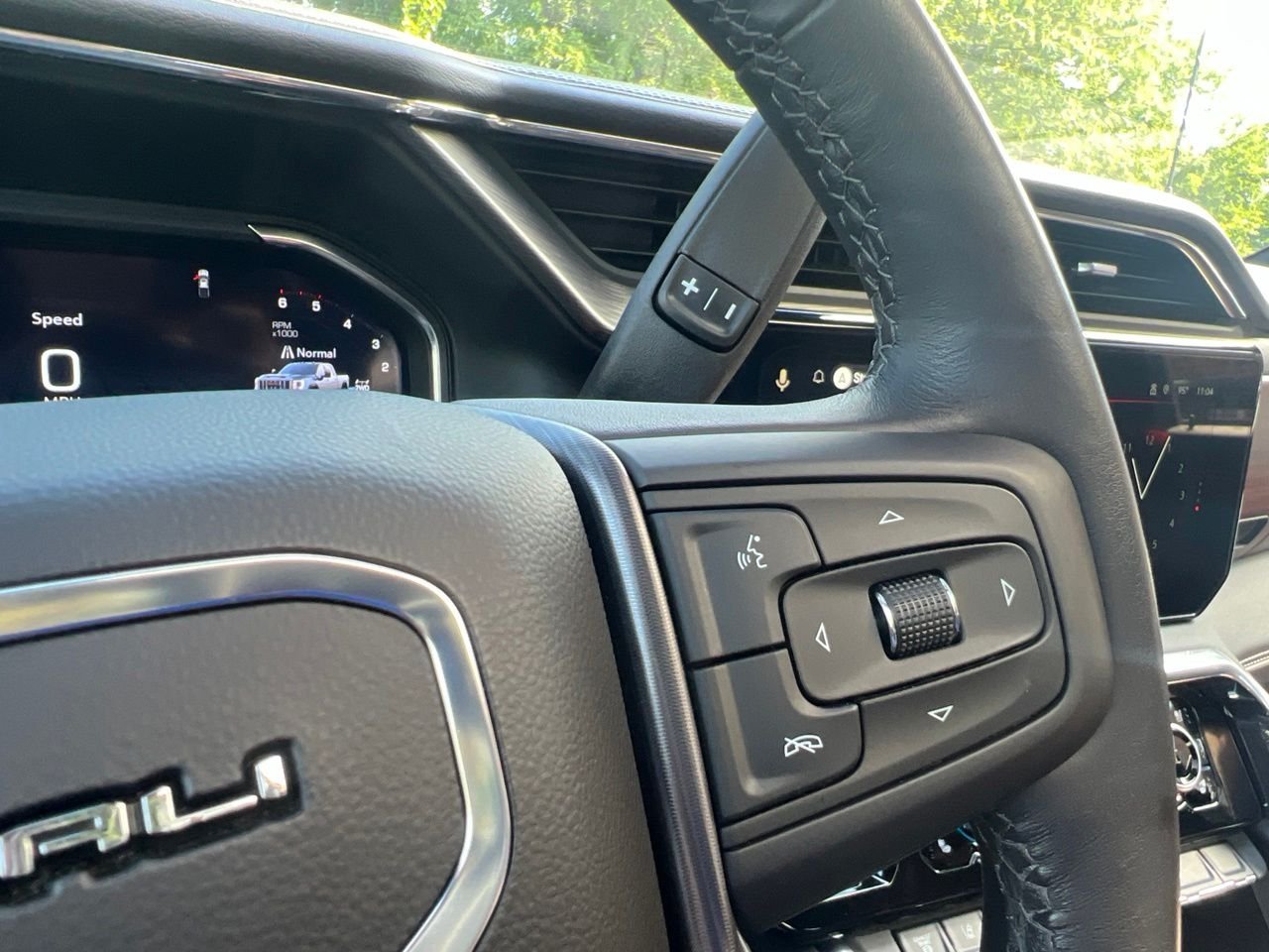 Used 2024 Silver GMC Denali Ultimate image 32
