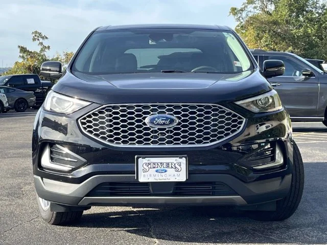 Certified Used 2024 Black Ford SEL image 9
