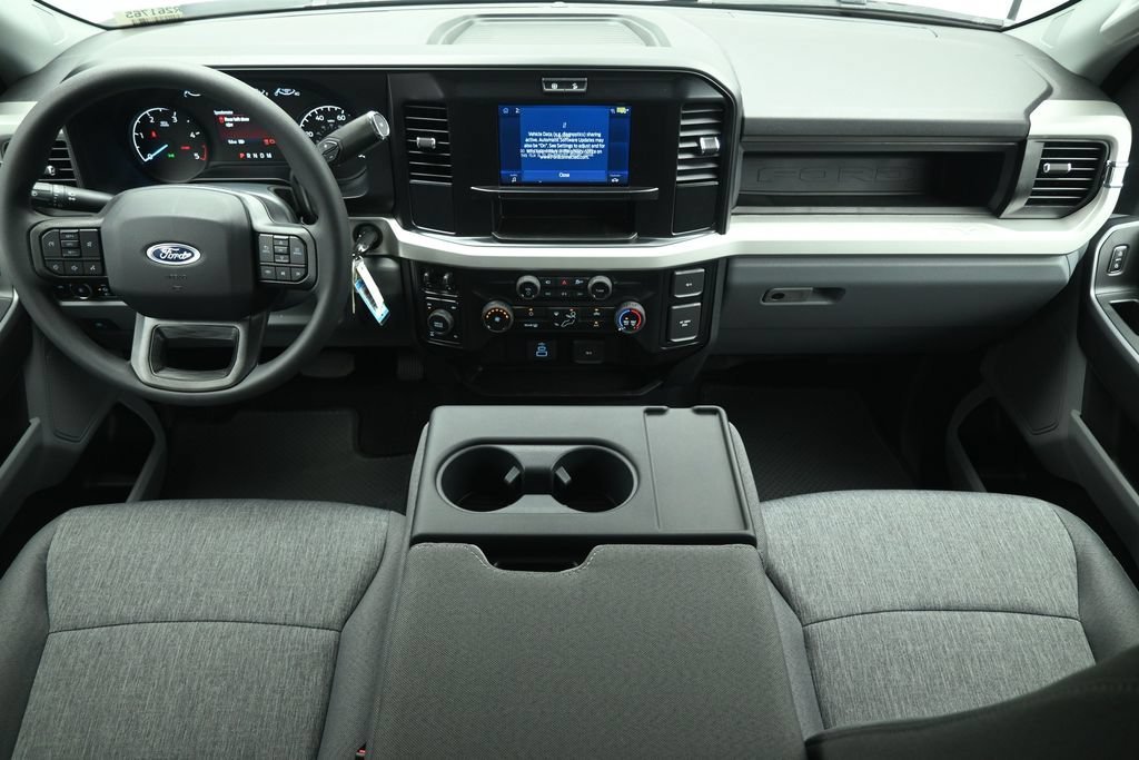 New 2026 Oxford White Ford XL image 16