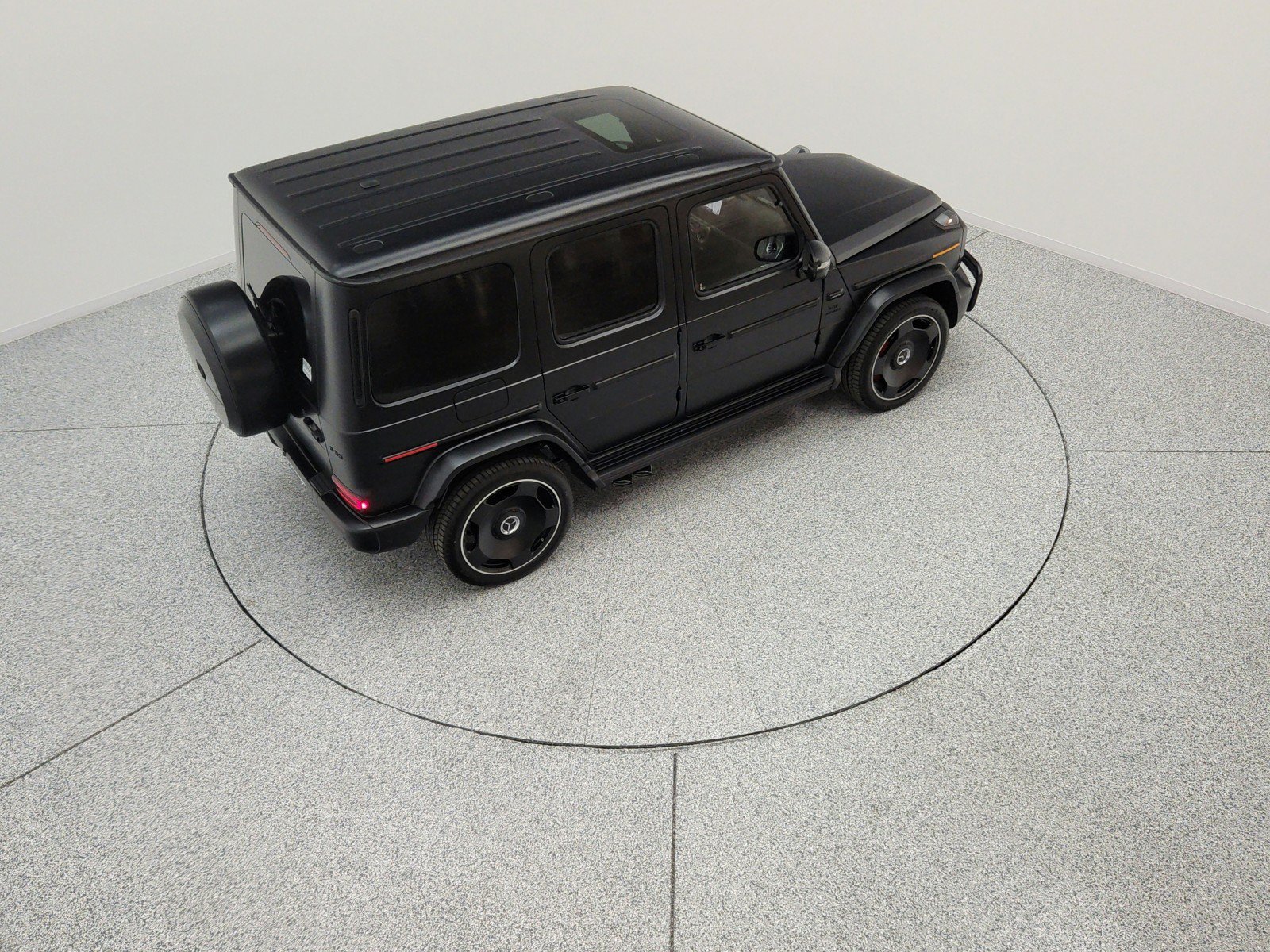New 2026 MANUFAKTUR Night Black Magno Mercedes-Benz AMG® G 63 SUV image 36