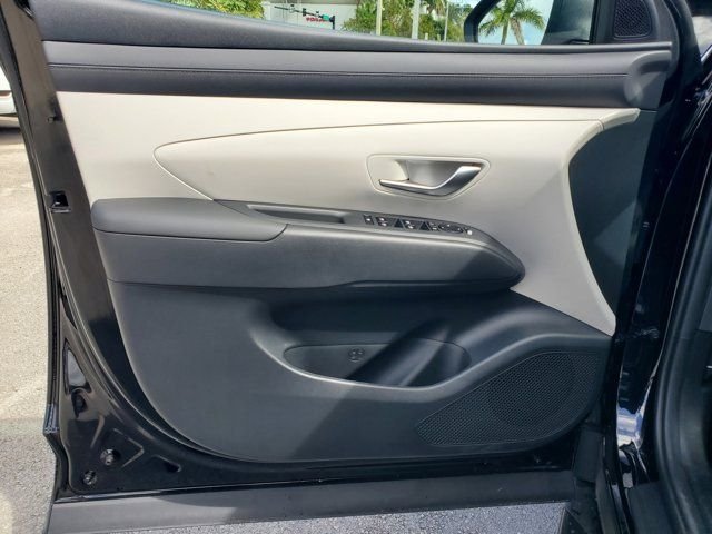 New 2026 Black Hyundai SE FWD image 12