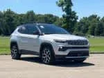 Used 2025 Silver Zynith Metallic Clearcoat Jeep Limited image 4