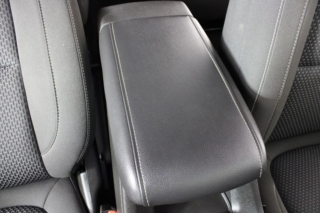 Used 2021 SATIN STEEL METALLIC GMC SLE image 19