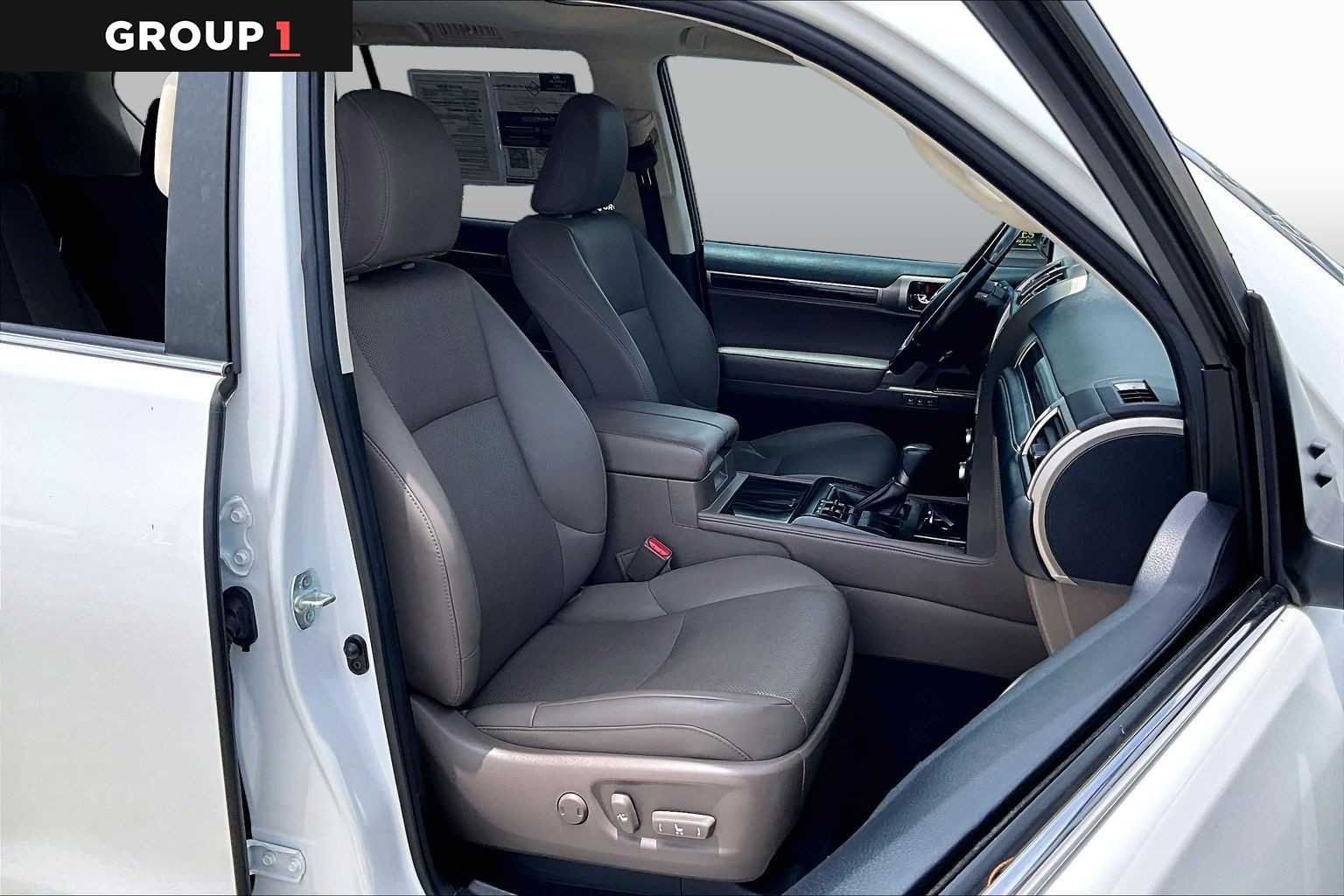 Used 2020 Starfire Pearl Lexus Premium image 8