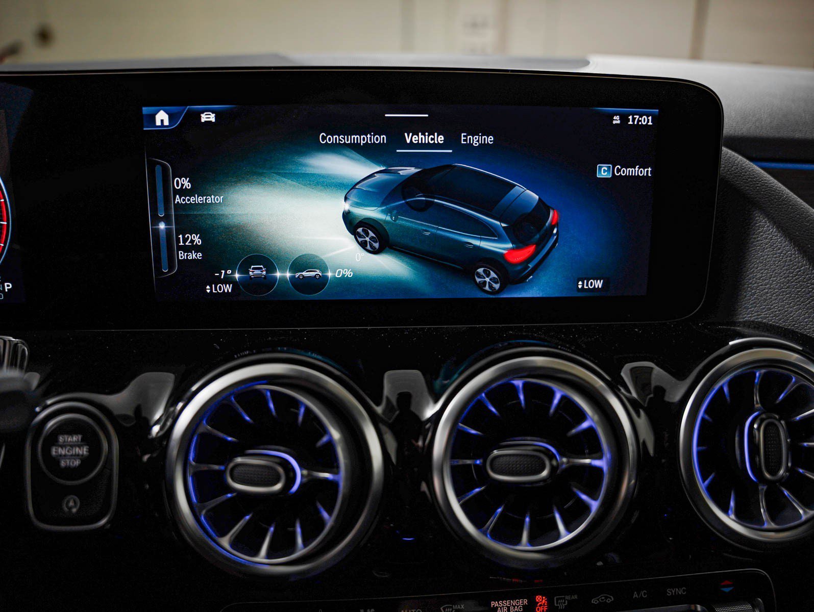 New 2026 Night Black Mercedes-Benz GLA 250 image 18