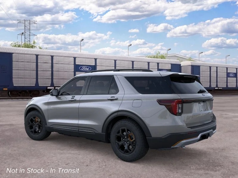 New 2026 Carbonized Gray Metallic Ford Tremor® image 4