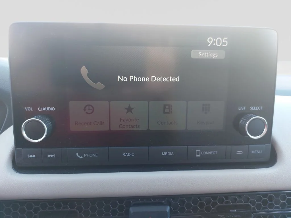 Used 2025  Honda LX image 24