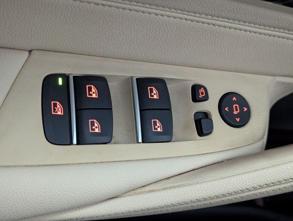 2023 BMW 5 Series 530i - Photo 47
