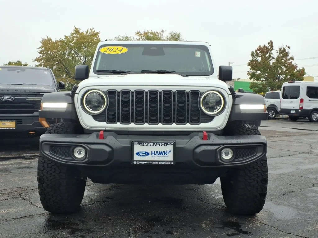 Used 2026 Bright White Clearcoat Jeep Rubicon image 2
