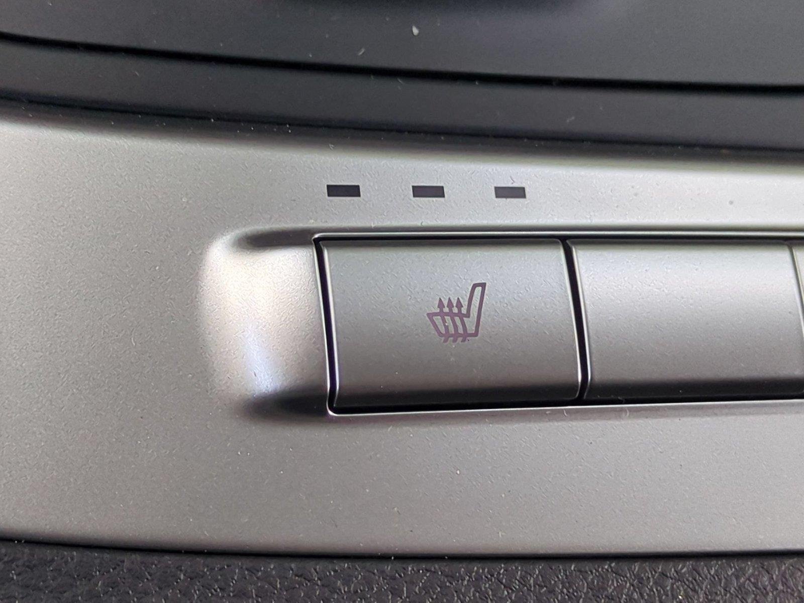 New 2026 Snow White Pearl Kia LXS image 29