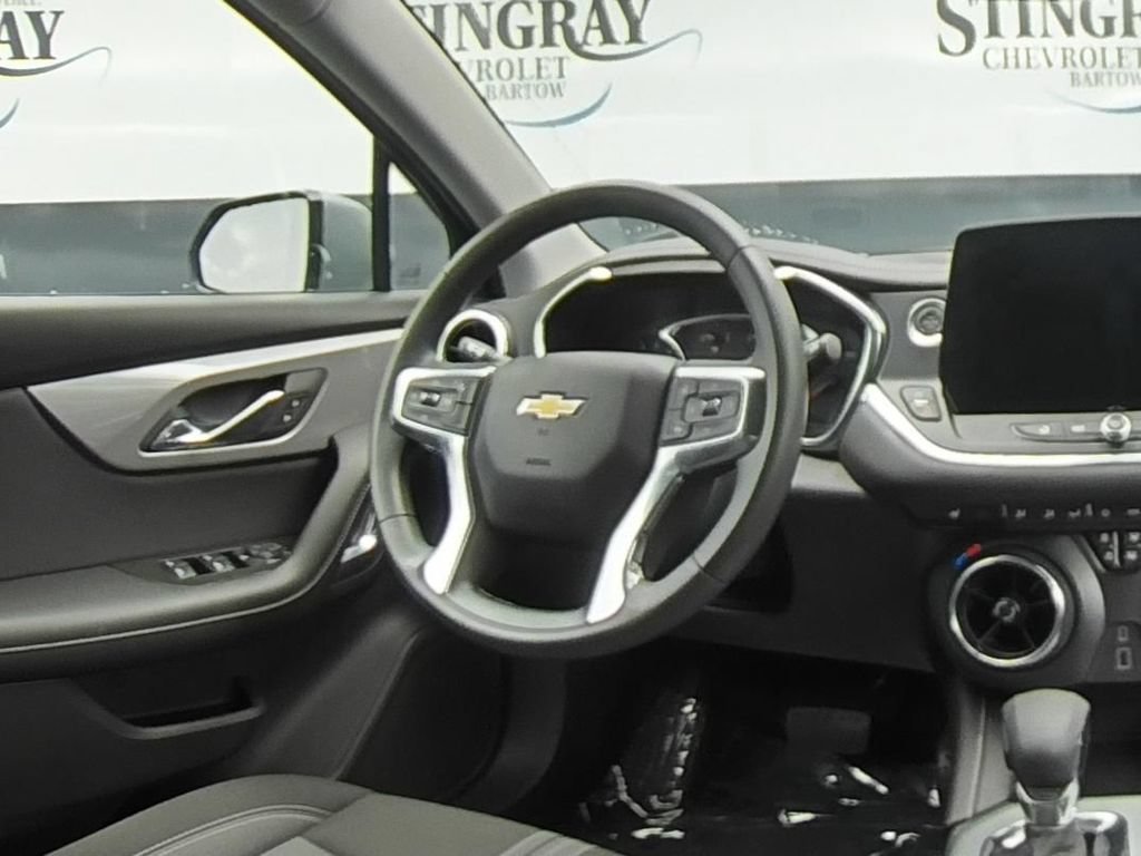 Used 2025 Sterling Gray Metallic Chevrolet 2LT image 19