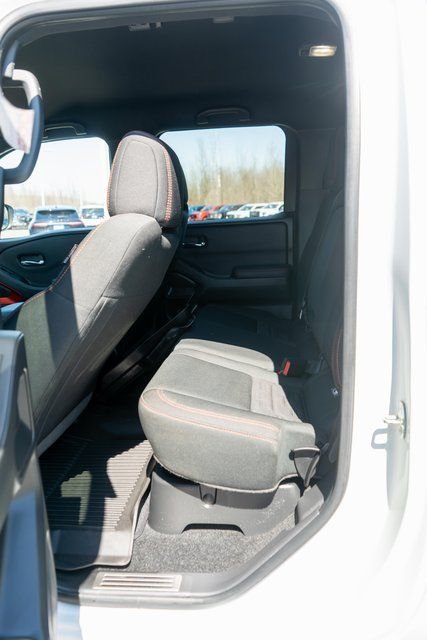 Used 2023 White Nissan PRO-4X image 10