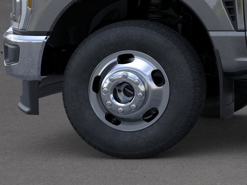 New 2026 Carbonized Gray Metallic Ford Lariat image 20