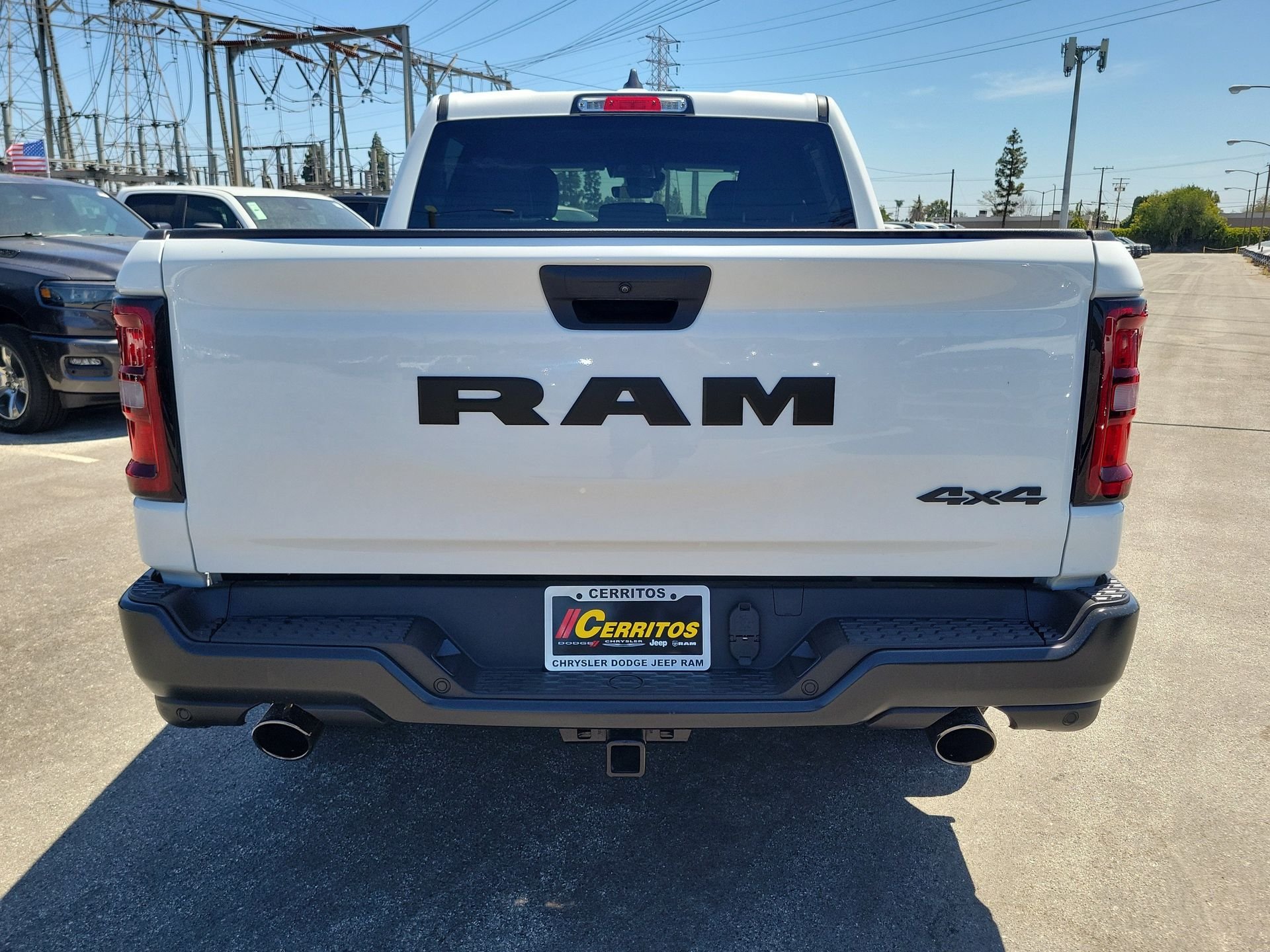 New 2026 Bright White Clear-Coat Exterior Paint RAM Tradesman image 18