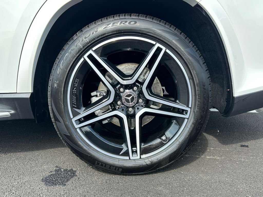 New 2026 Polar White Mercedes-Benz GLS 450 image 36