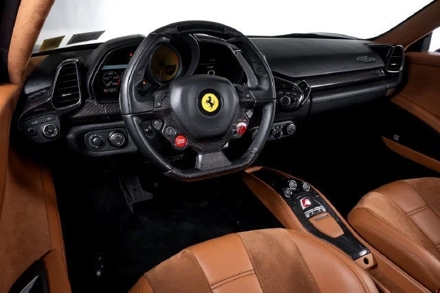 Certified Used 2012 Nero Ferrari  image 5