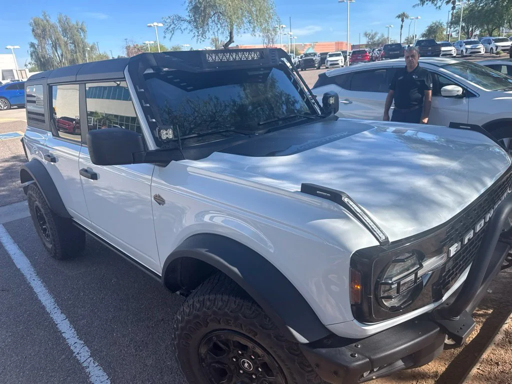 Used 2023 White Ford Wildtrak image 3