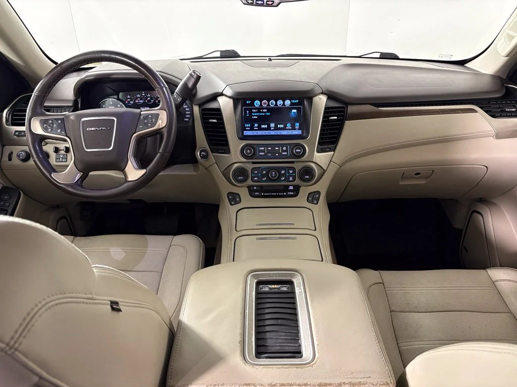 Used 2019 White GMC Denali image 36