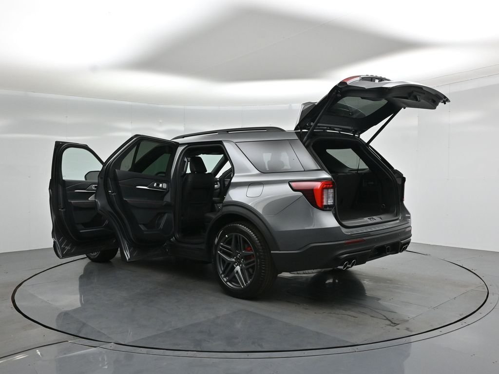 New 2026 Carbonized Gray Metallic Ford ST image 35