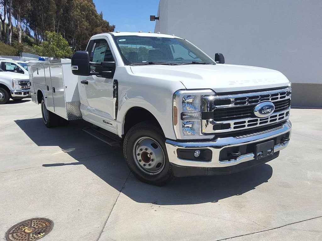 2025 Ford F-350 XL Regular Cab 169-In DRW's photo