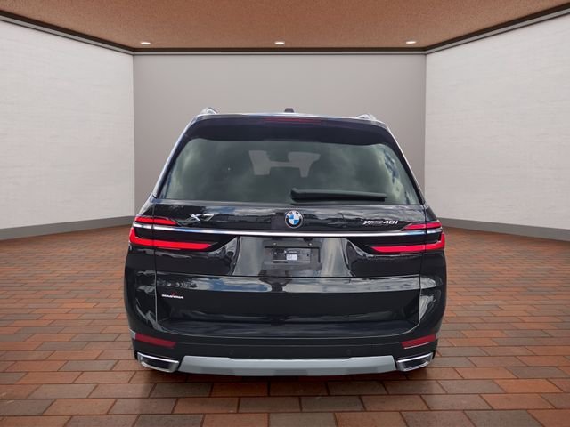 Used 2026 Black Sapphire Metallic BMW xDrive40i image 34