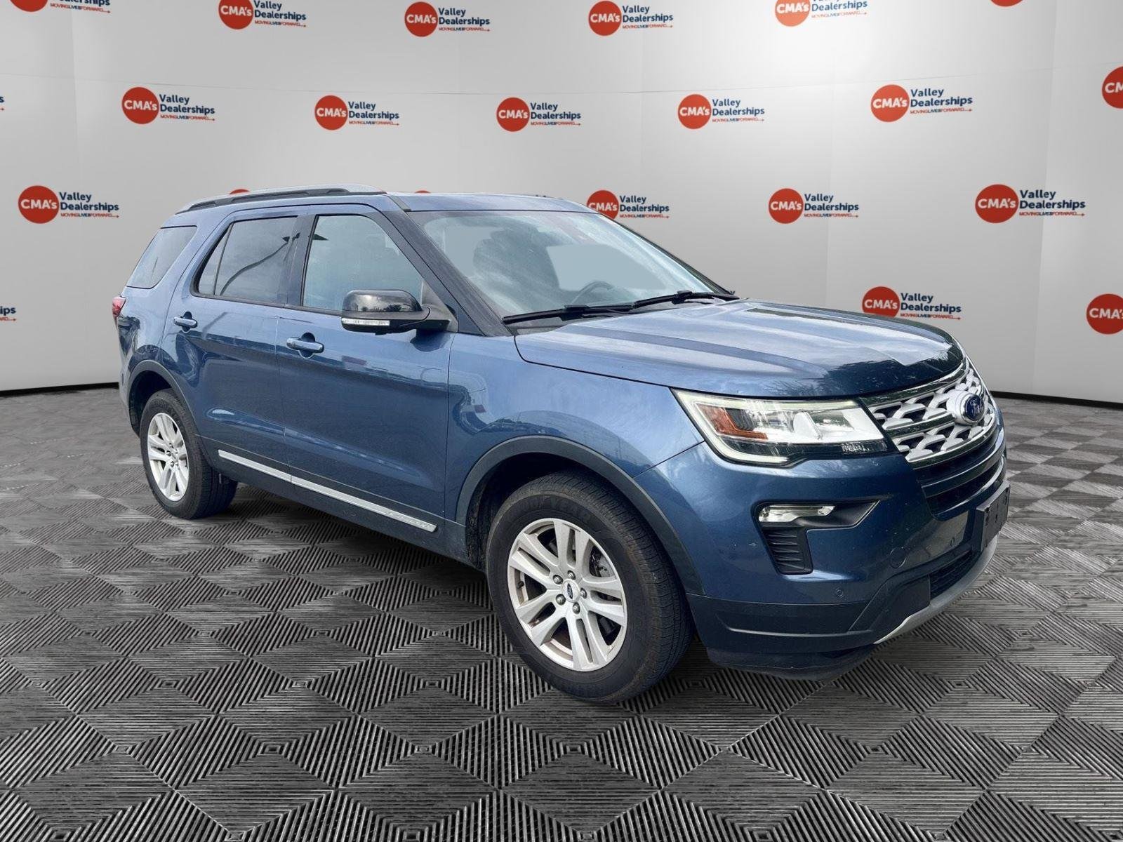 Used 2018 Blue Ford XLT image 3