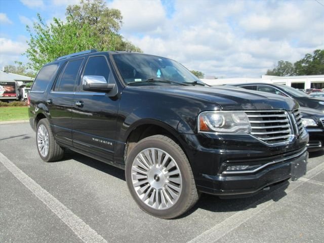 2017 Lincoln Navigator Select
