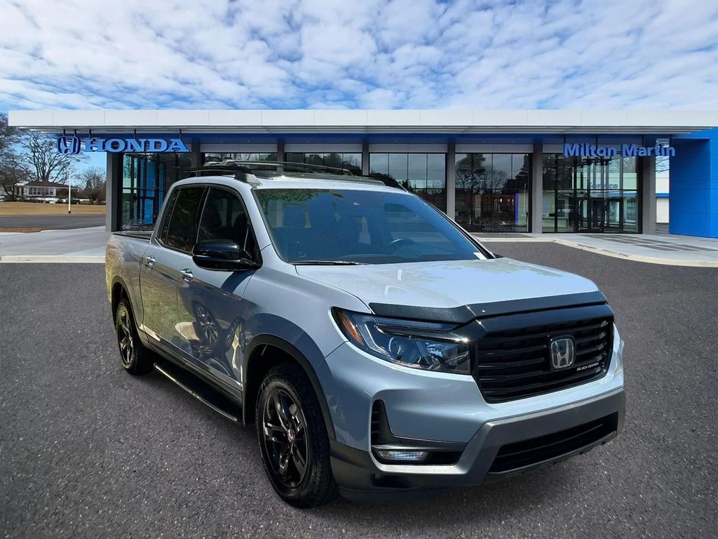 2023 Honda Ridgeline Black Edition's photo