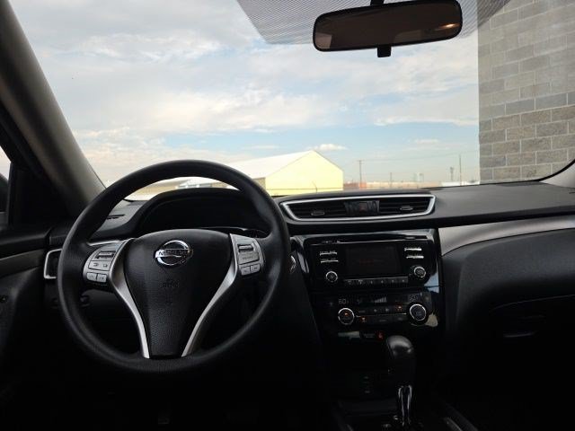 Used 2015 Super Black Nissan SV image 13