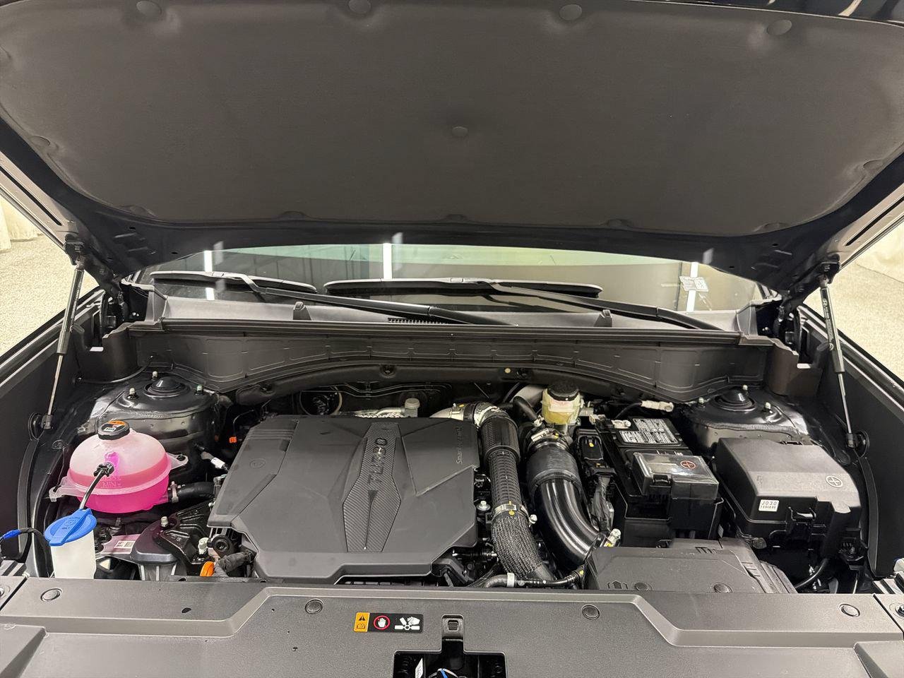 New 2027 Phantom Black Hyundai SE AWD image 11