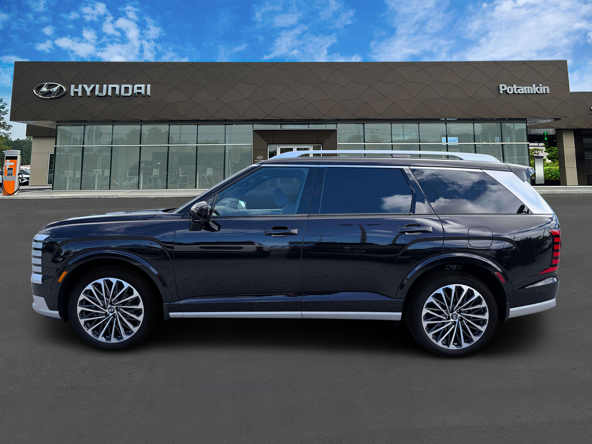 New 2027 Galaxy Maroon Pearl Hyundai Calligraphy image 3